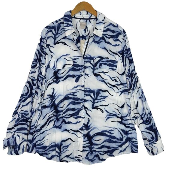 Chicos Blue Animal Print Button Down Blouse Size 3‎ (XL 16/18) Long Sleeve NWT - Picture 1 of 13